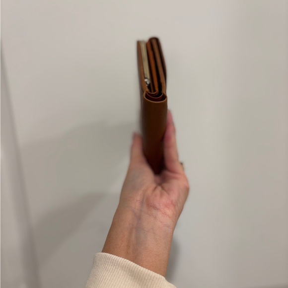 Valentino Garavani Tan Leather Wallet - Picture 5 of 11